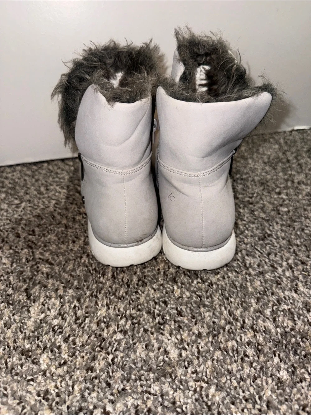 London Fog Light Gray Faux Fur Lined Ankle Winter Boots